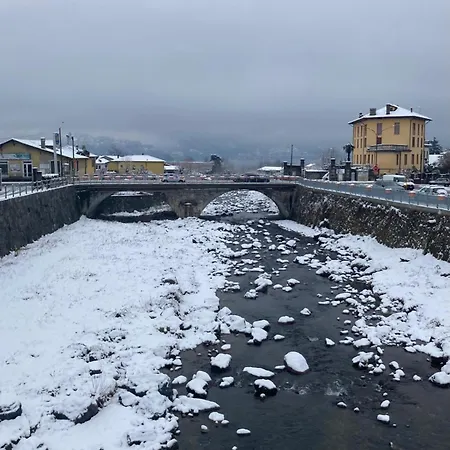 Casa Angela Διαμέρισμα Dongo